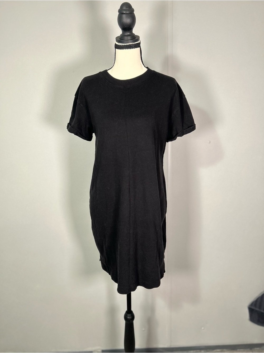 Time and Tru Black Crewneck T-Shirt